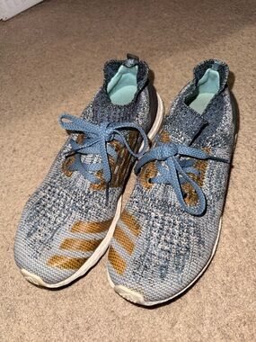 Adidas Ultraboost Parley US 8.5 mens